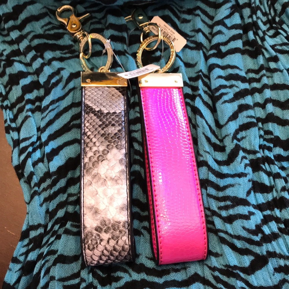 SOLD - Picture 3 of 4